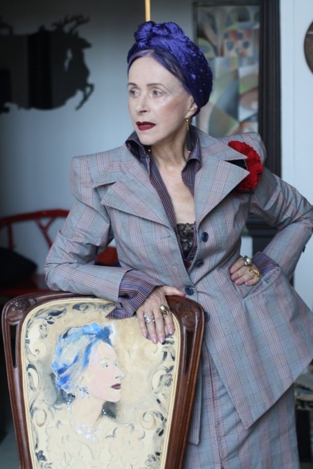 у стула.jpg у стула.jpg